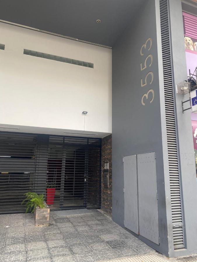 Avenida Corrientes Y Billinghurst A Metros De Abasto Shopping Буенос Айрес Екстериор снимка